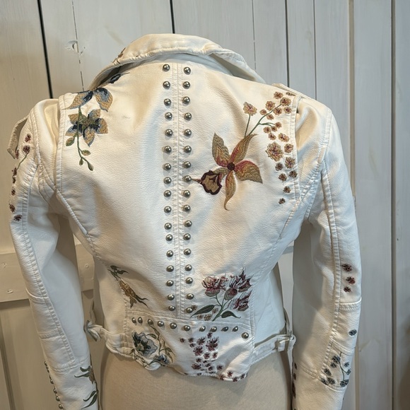 BlankNYC White Floral Studded Leather Jacket - Picture 4 of 6